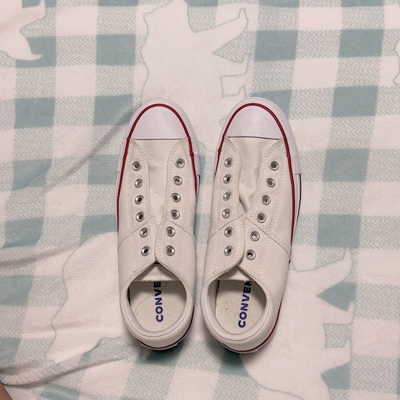 Converse shoes - Picture 2 of 3